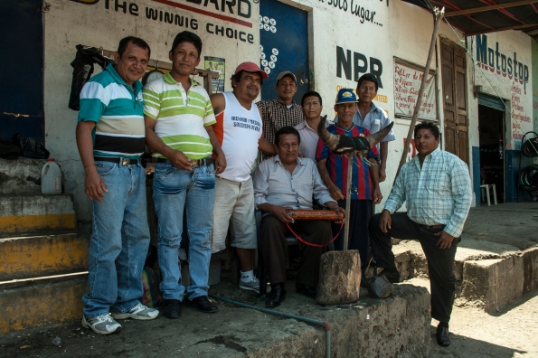 Saludando al gringo por el centro de Jipijapa, año 2013